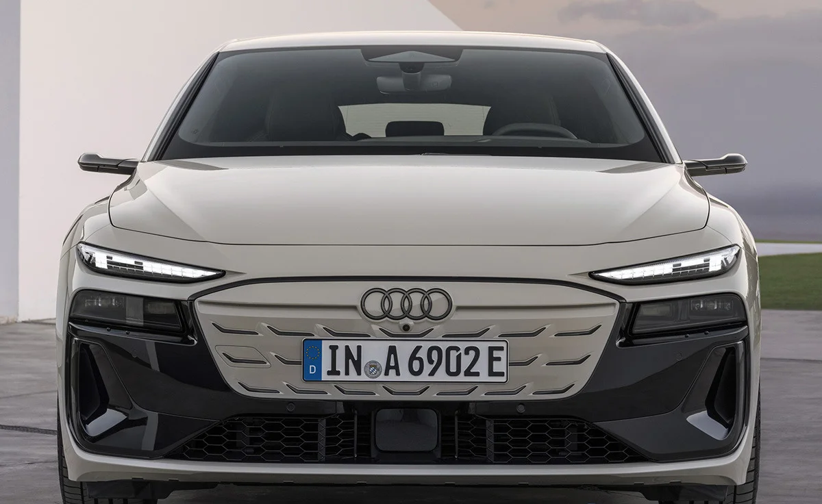 Audi A6 Avant e-tron Advanced (2024)