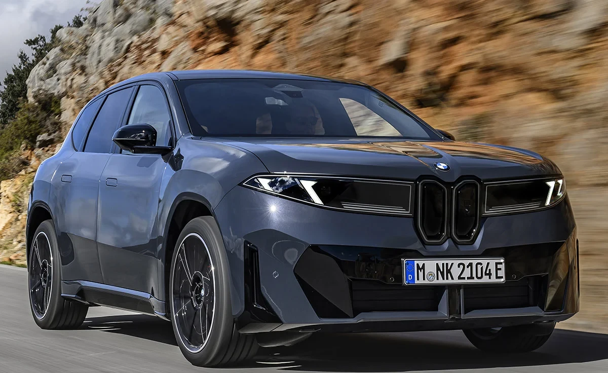 BMW iX3 50 xDrive (2025)