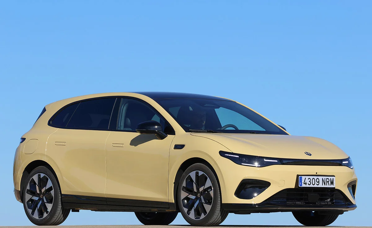 Leapmotor B05 BEV 67,1 kWh Design ProMax (2026)