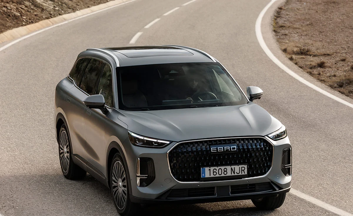 Ebro s900 PHEV 4x4 Luxury