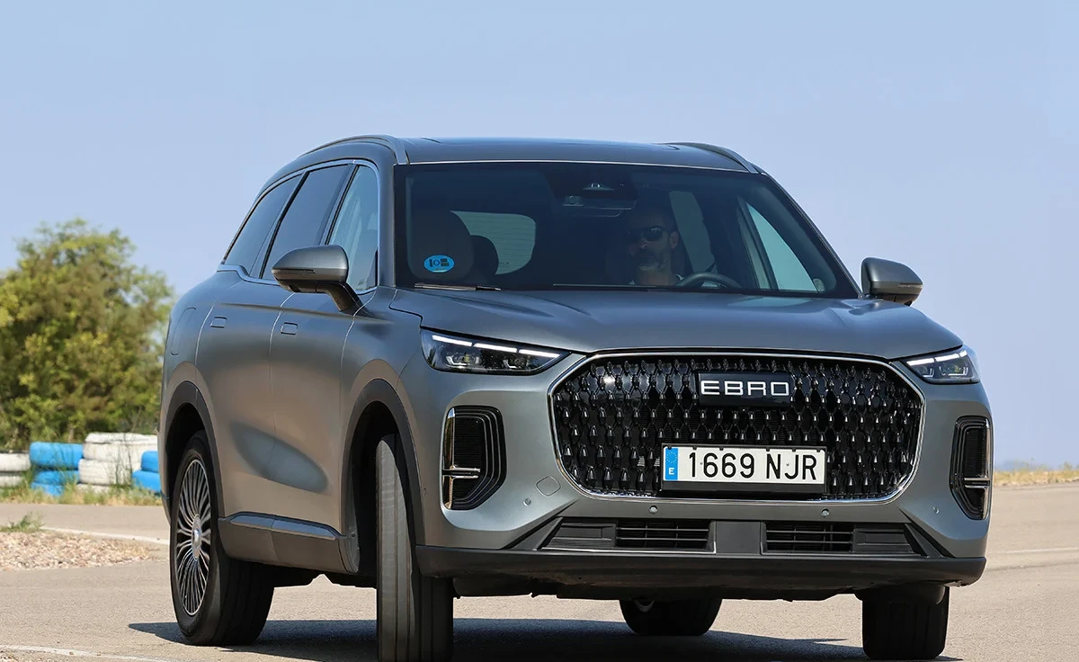 Ebro s900 PHEV 4x4 Luxury