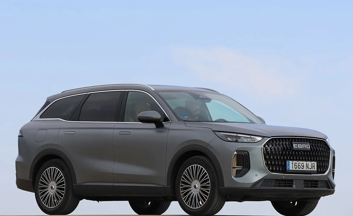 Ebro s900 PHEV 4x4 Luxury