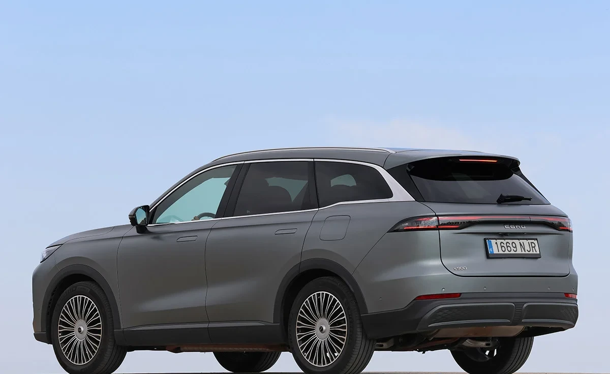 Ebro s900 PHEV 4x4 Luxury