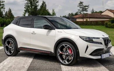 Alfa Romeo Junior Elettrica Veloce 54 kWh 207 kW (280 CV) (2024-2025)