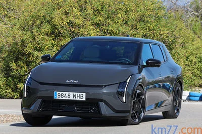 KIA EV4 GT
